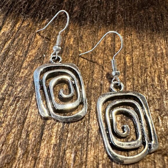 Boho Hippie Western Delicate Silver Drop Wire Earrings, Gift Box - Picture 3 of 6